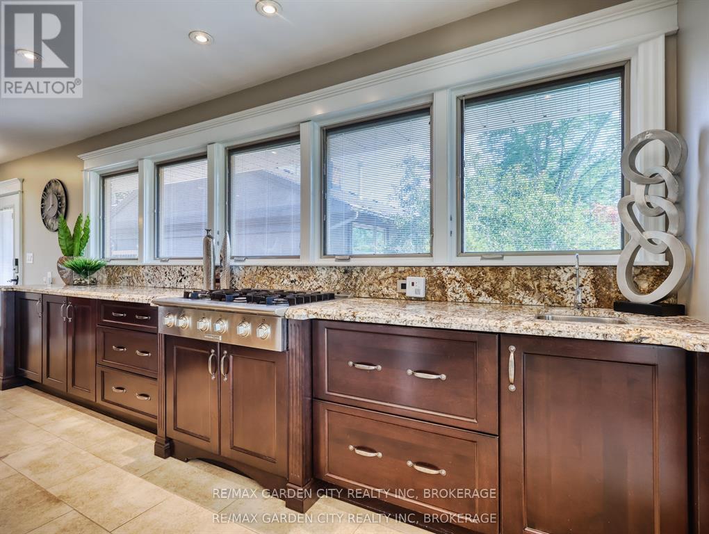 28 Marsdale Drive, St. Catharines, Ontario  L2T 3S3 - Photo 12 - X12834170