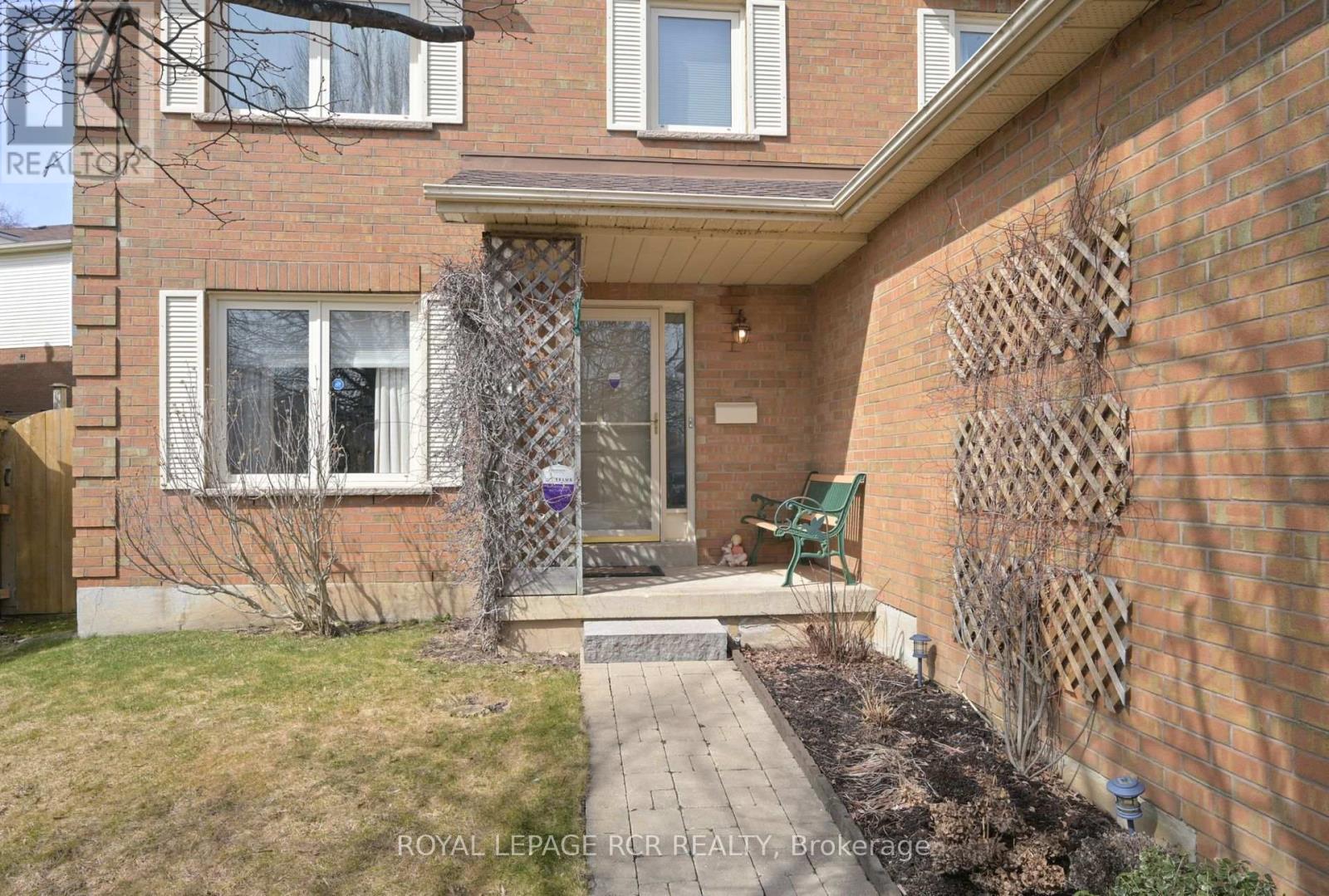 515 College Avenue, Orangeville, Ontario  L9W 4R9 - Photo 3 - W12943300