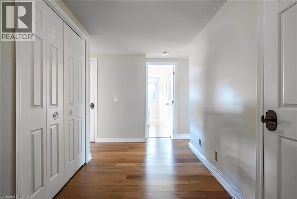 40 Harrisford Street Unit# 402, Hamilton, Ontario  L8K 6N1 - Photo 9 - 40810228