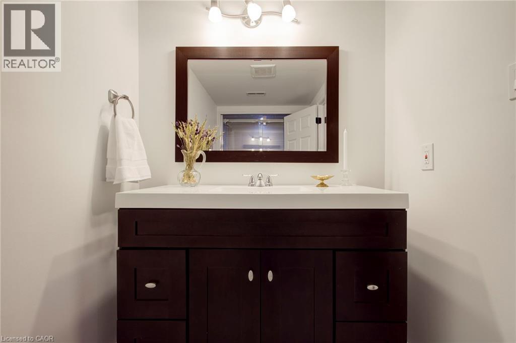 106 Voyager Pass, Hamilton, Ontario  L0R 1C0 - Photo 38 - 40808557