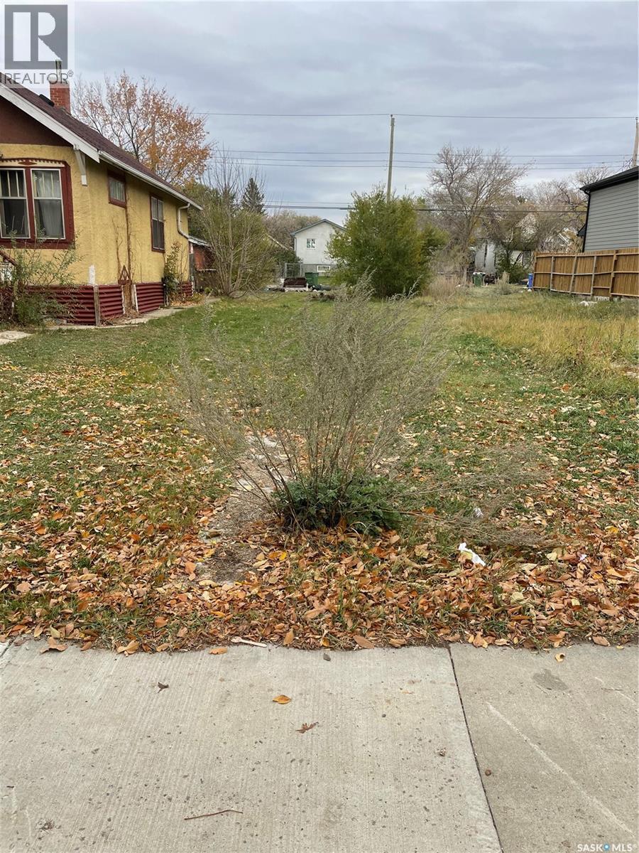 941 Robinson STREET, Regina, Saskatchewan