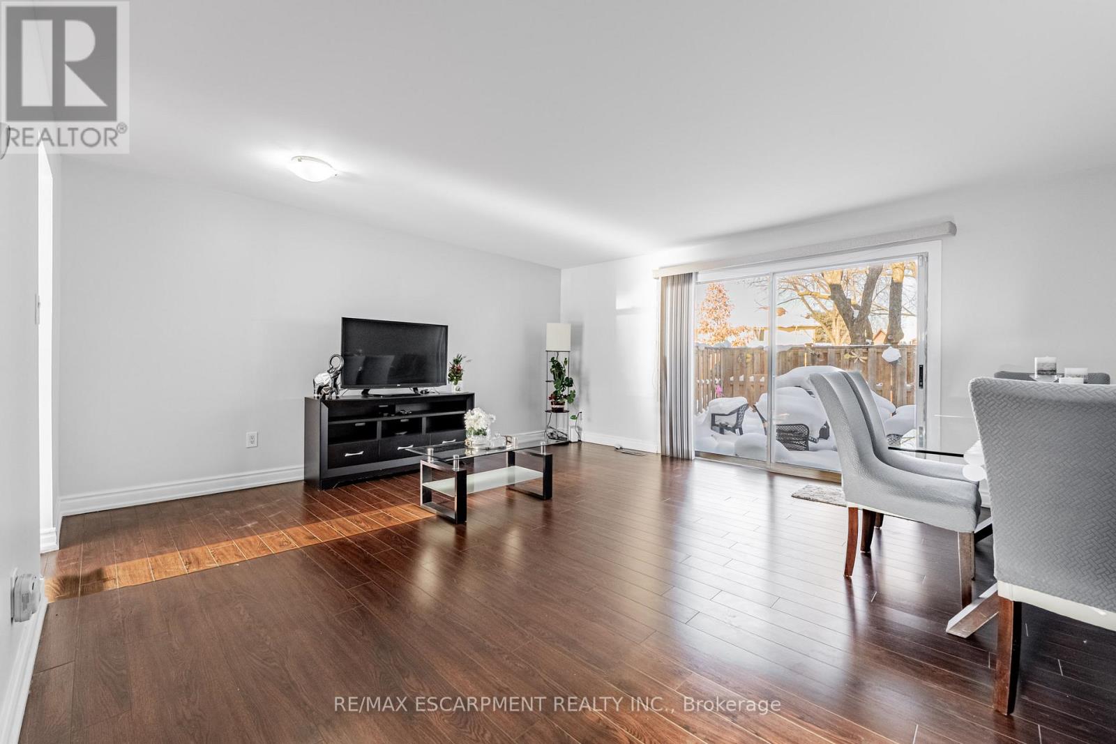 19 - 6650 Falconer Drive, Mississauga, Ontario  L5N 1B5 - Photo 5 - W12960052