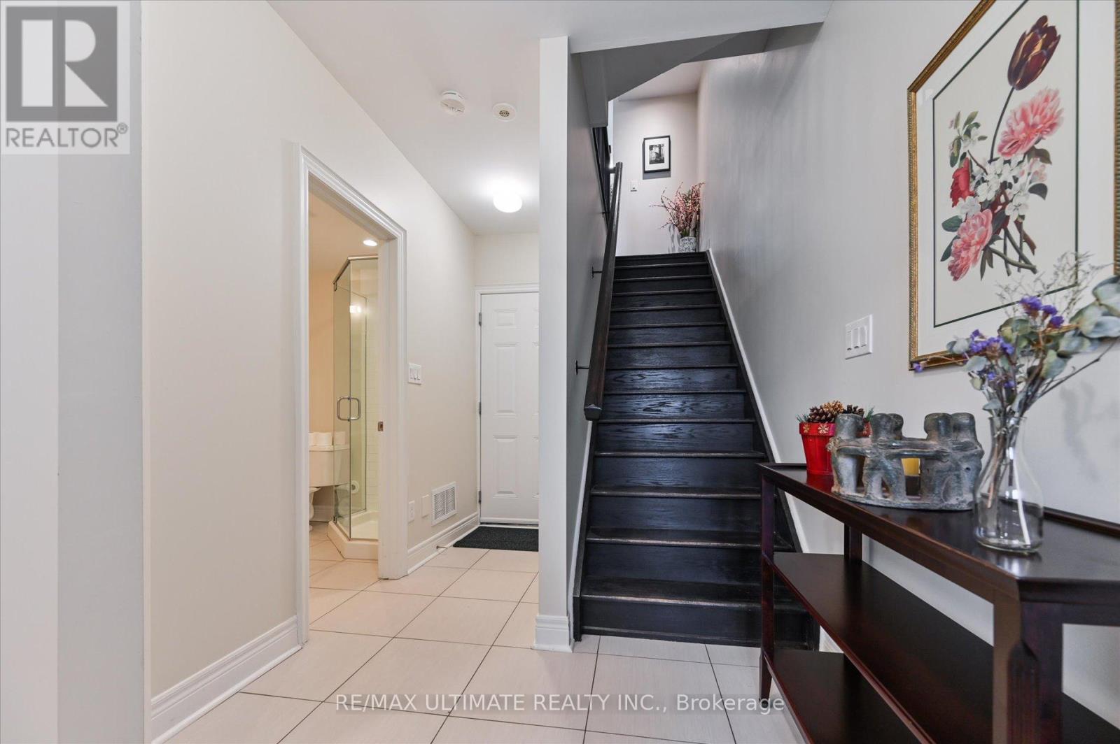 1860 Burnhamthorpe Road E, Mississauga, Ontario  L4X 2S5 - Photo 6 - W12960070