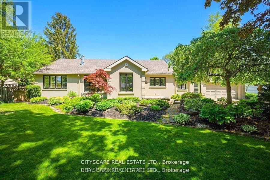 885 LONG DRIVE, Burlington, Ontario