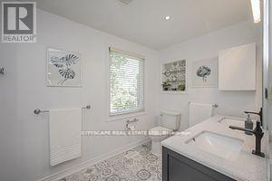 885 Long Drive, Burlington, Ontario  L7T 3J8 - Photo 14 - W12960092