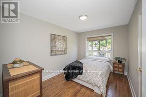 885 Long Drive, Burlington, Ontario  L7T 3J8 - Photo 16 - W12960092