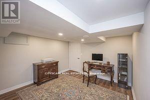 885 Long Drive, Burlington, Ontario  L7T 3J8 - Photo 21 - W12960092