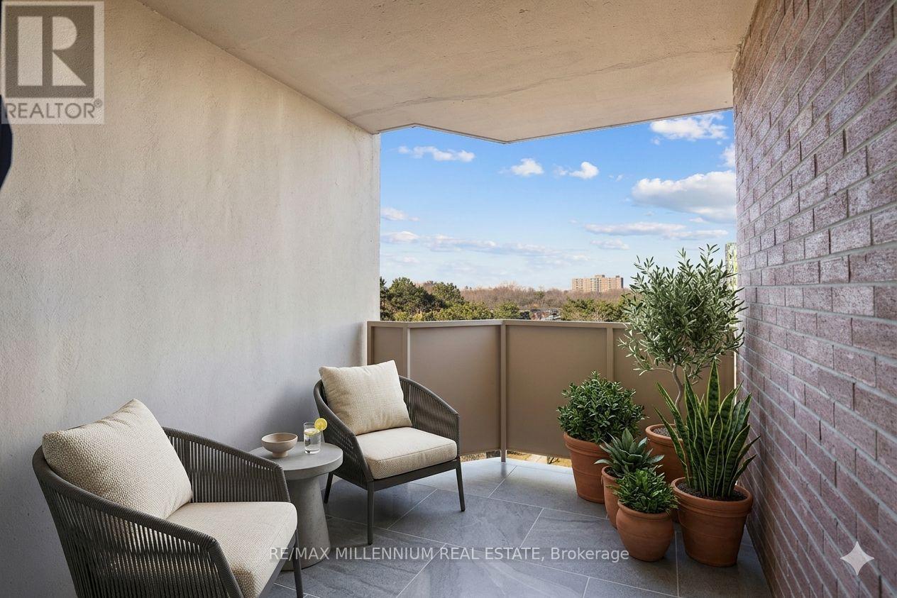 606 - 345 Driftwood Avenue, Toronto, Ontario  M3N 2P4 - Photo 6 - W12960100