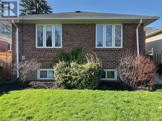 17 Saybrook Avenue, Toronto, Ontario  M8Z 2V3 - Photo 43 - W12960136