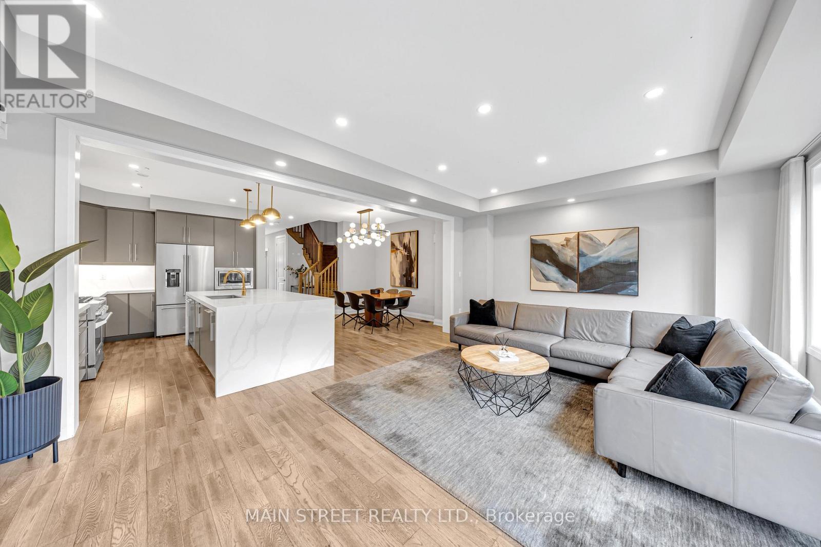 6 Vaudeville Drive, Toronto, Ontario M8W 0B5 - Photo 17 - W12960146