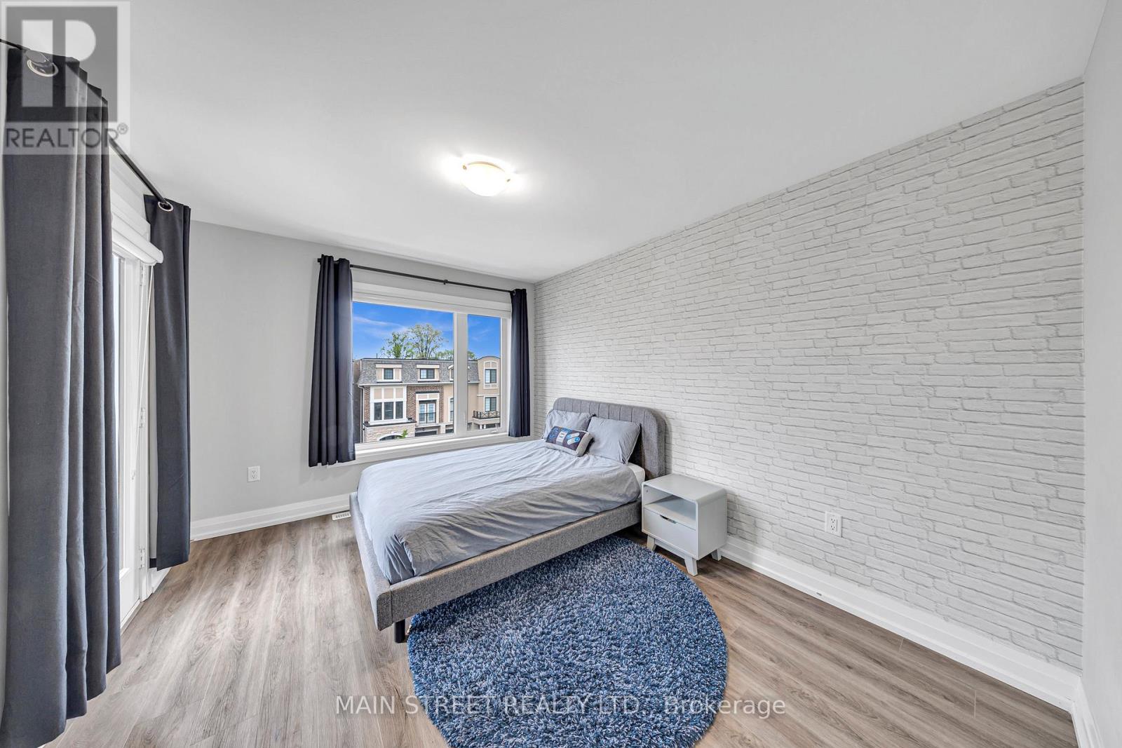 6 Vaudeville Drive, Toronto, Ontario M8W 0B5 - Photo 32 - W12960146