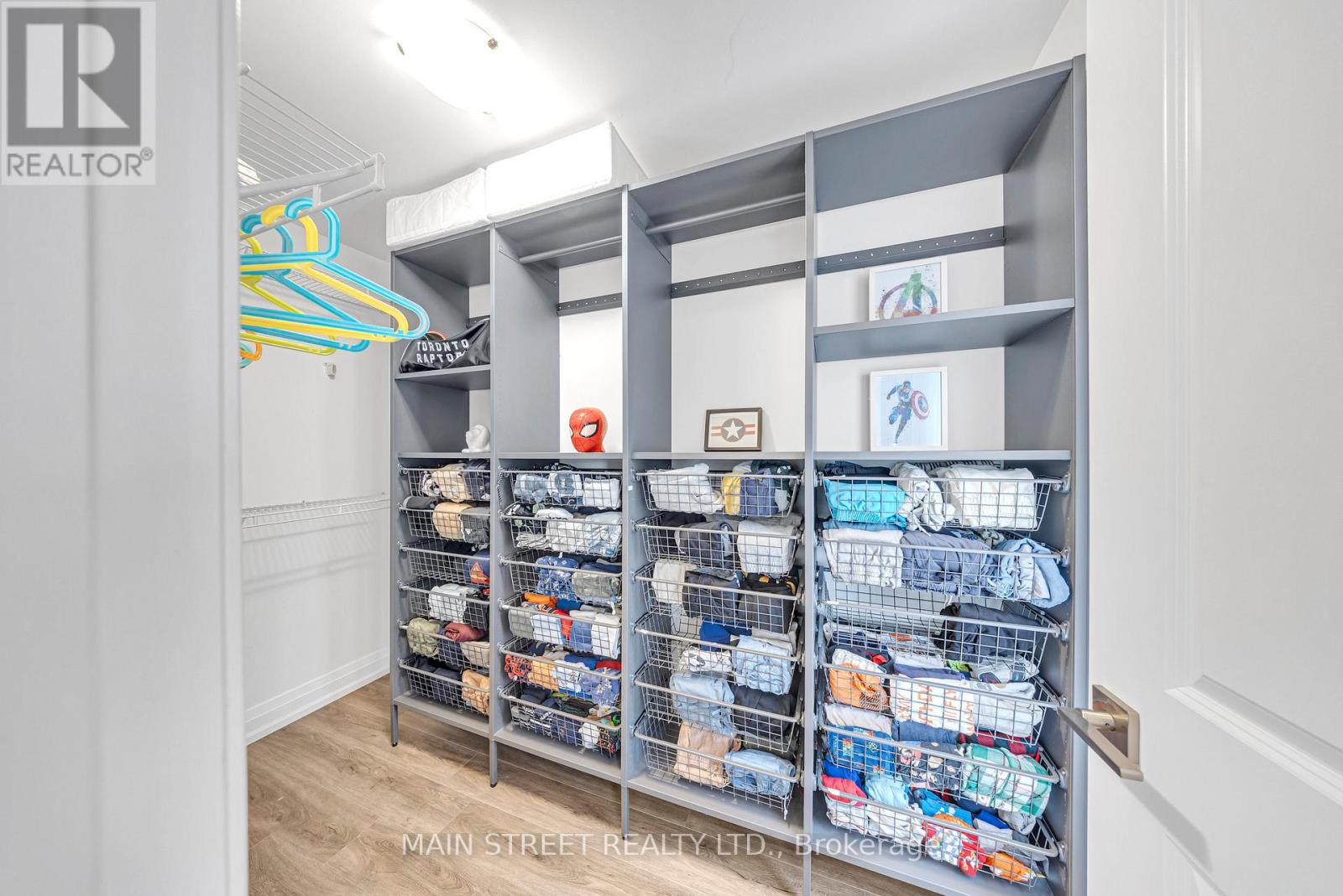 6 Vaudeville Drive, Toronto, Ontario M8W 0B5 - Photo 34 - W12960146