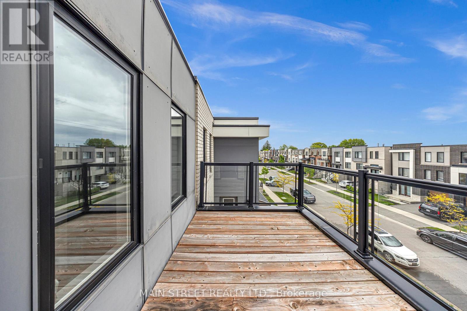 6 Vaudeville Drive, Toronto, Ontario M8W 0B5 - Photo 35 - W12960146