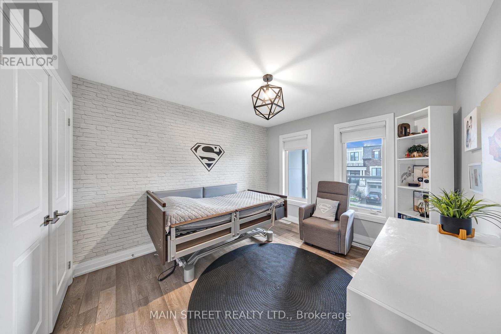 6 Vaudeville Drive, Toronto, Ontario M8W 0B5 - Photo 37 - W12960146