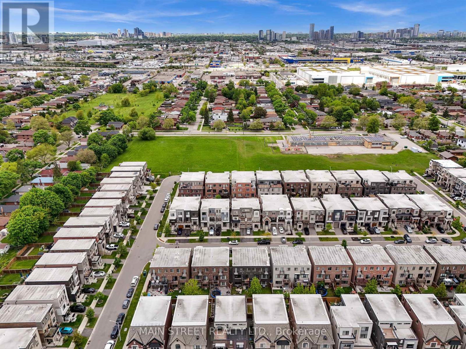 6 Vaudeville Drive, Toronto, Ontario M8W 0B5 - Photo 49 - W12960146