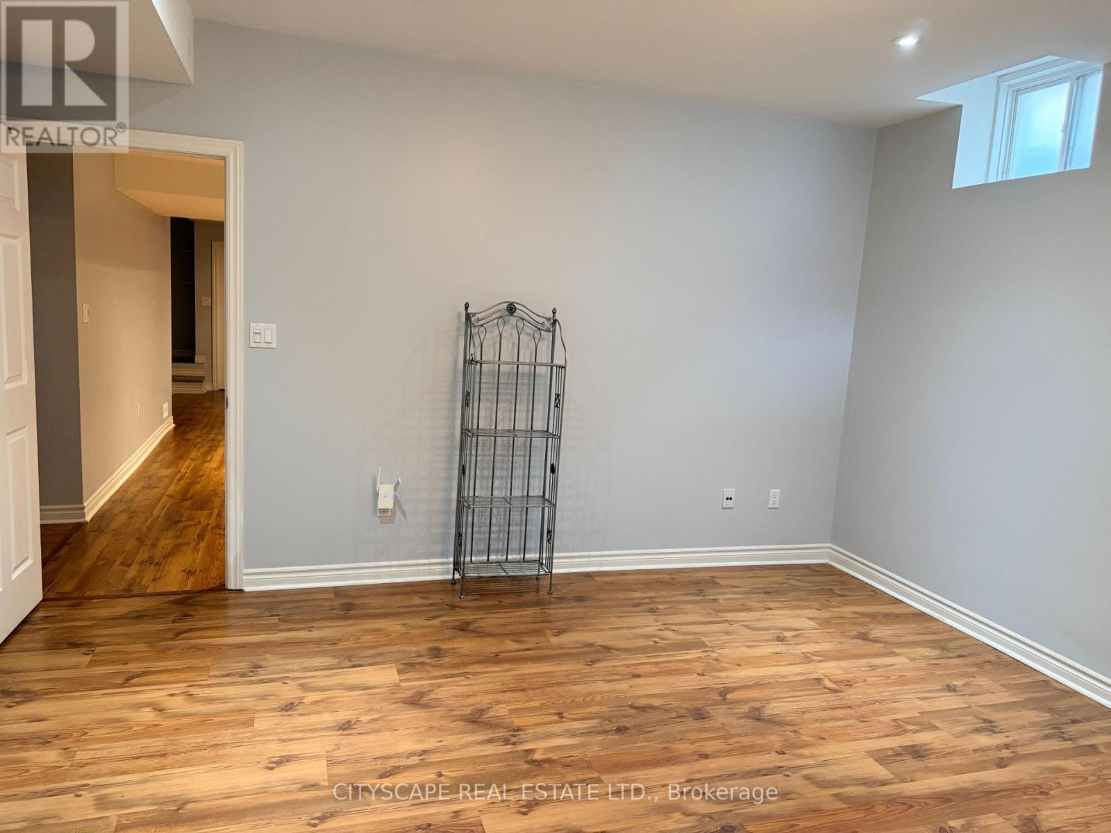 1210 Christie Circle, Milton, Ontario  L9T 6V5 - Photo 4 - W12960178