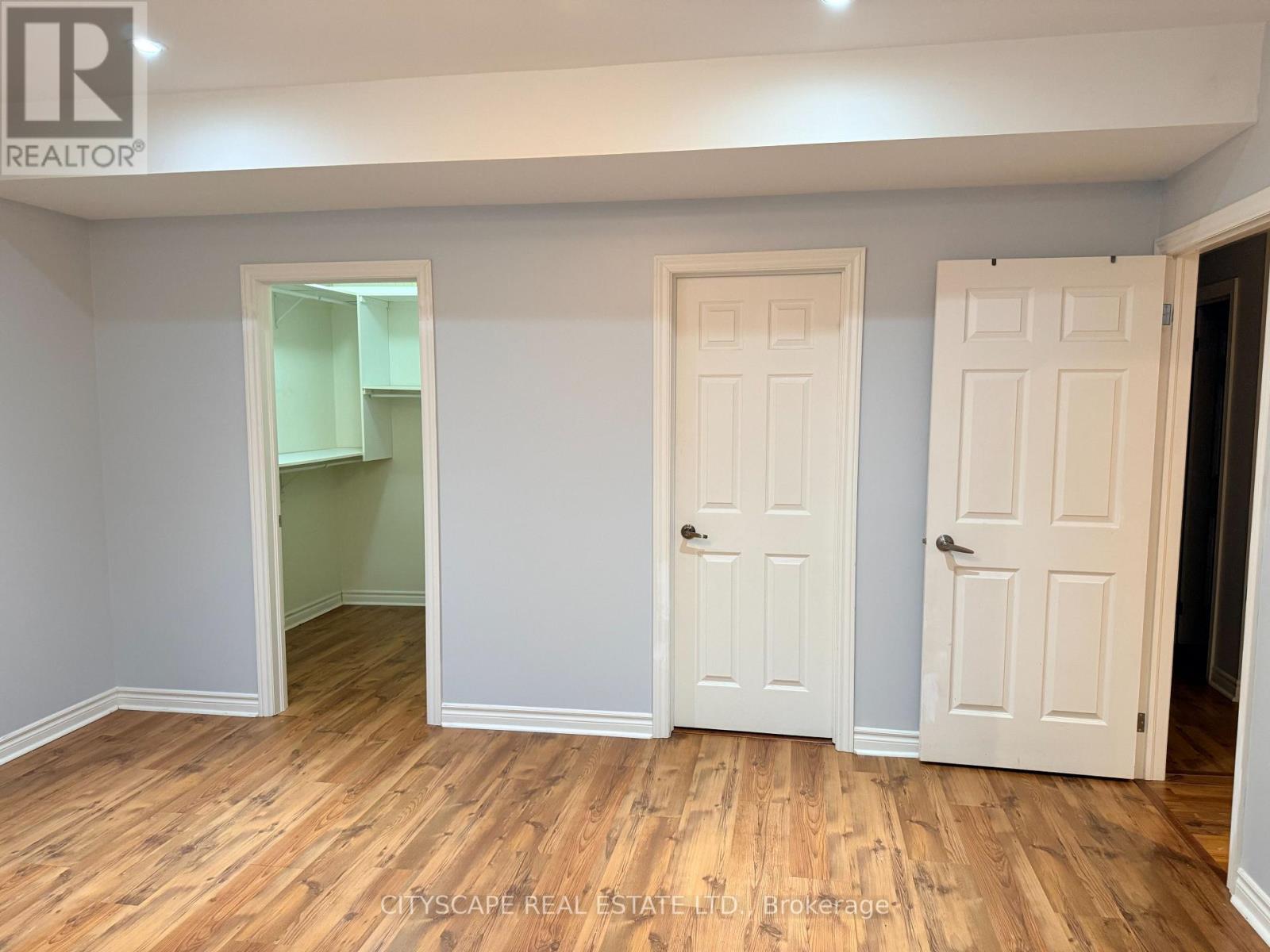 1210 Christie Circle, Milton, Ontario  L9T 6V5 - Photo 7 - W12960178