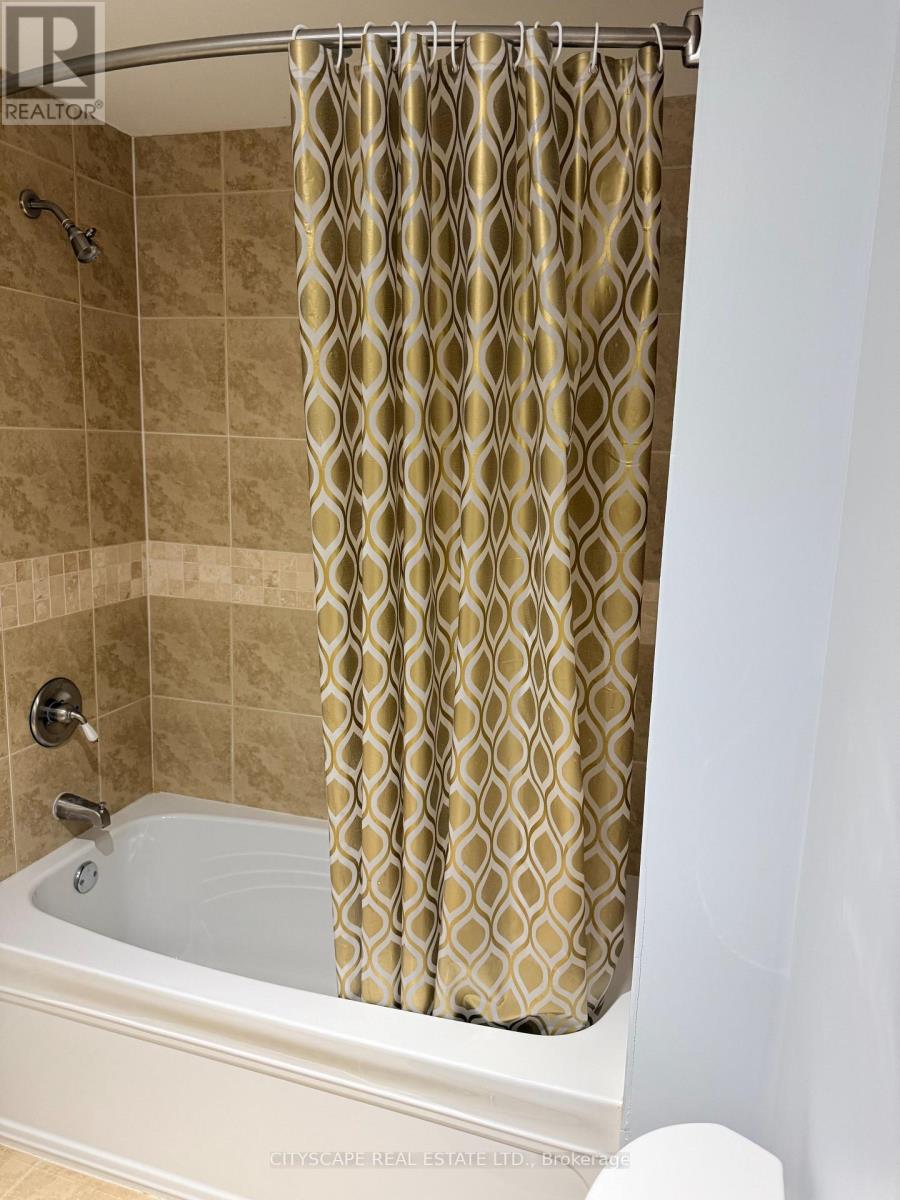 1210 Christie Circle, Milton, Ontario  L9T 6V5 - Photo 9 - W12960178