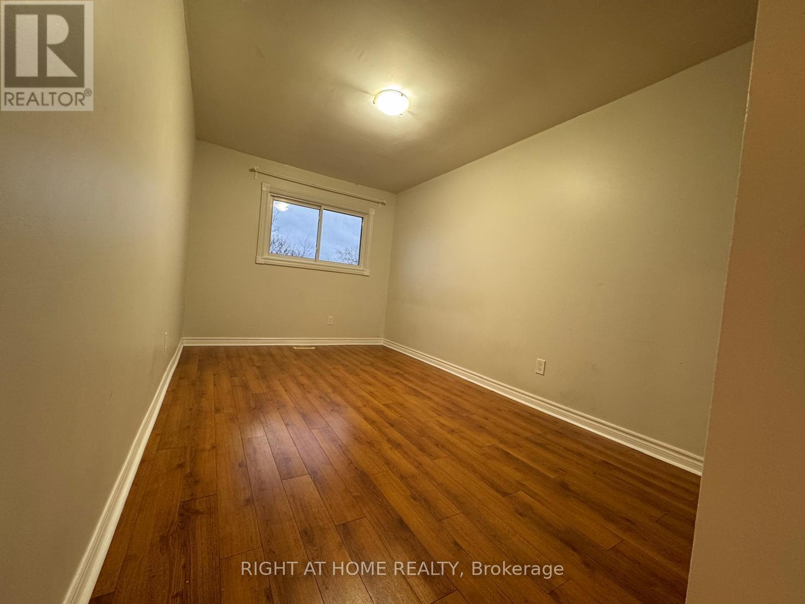 3369 Burdock Place, Mississauga, Ontario  L5A 4B7 - Photo 7 - W12960184