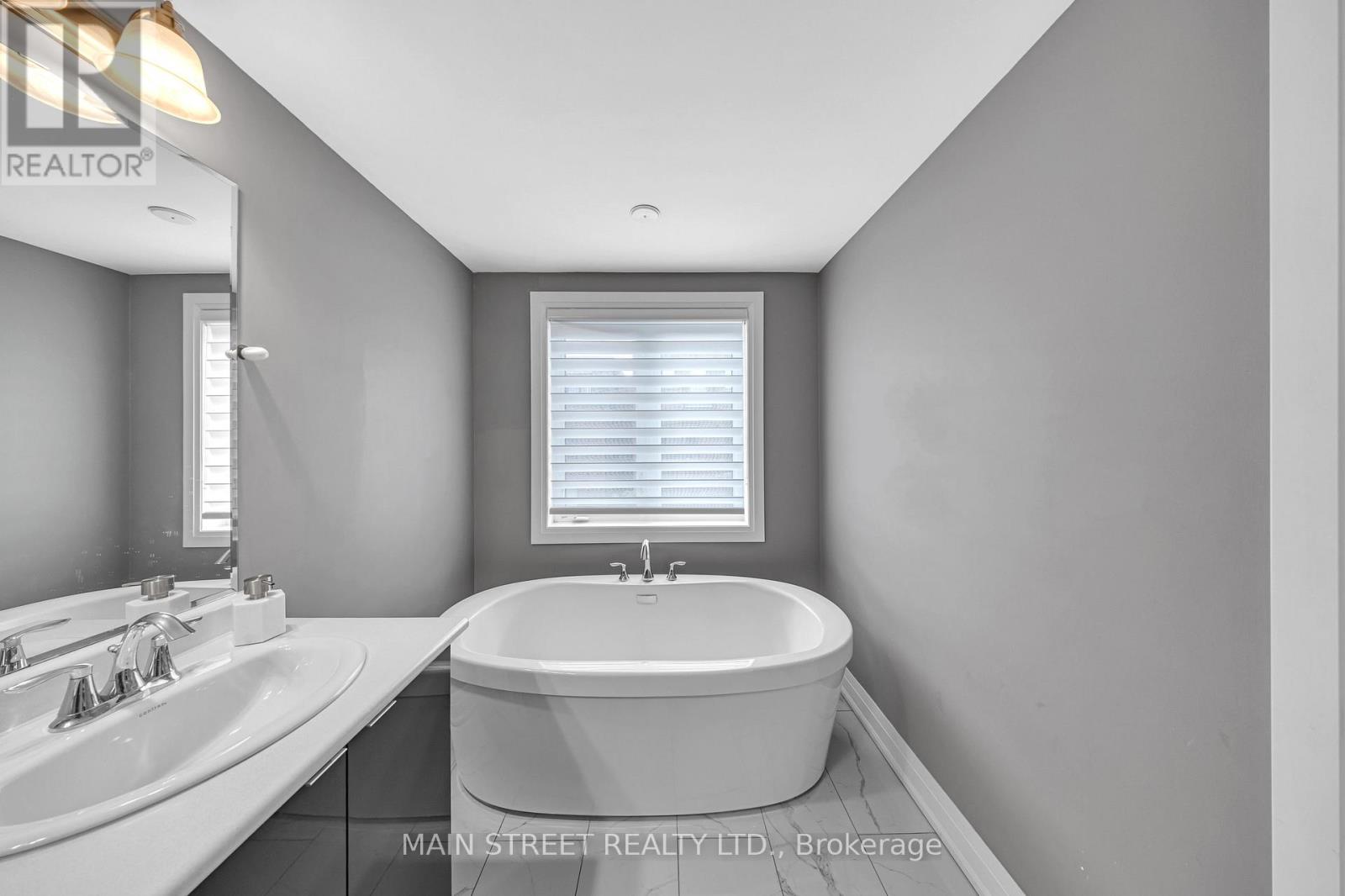 6 Vaudeville Drive, Toronto, Ontario  M8W 0B5 - Photo 26 - W12960192