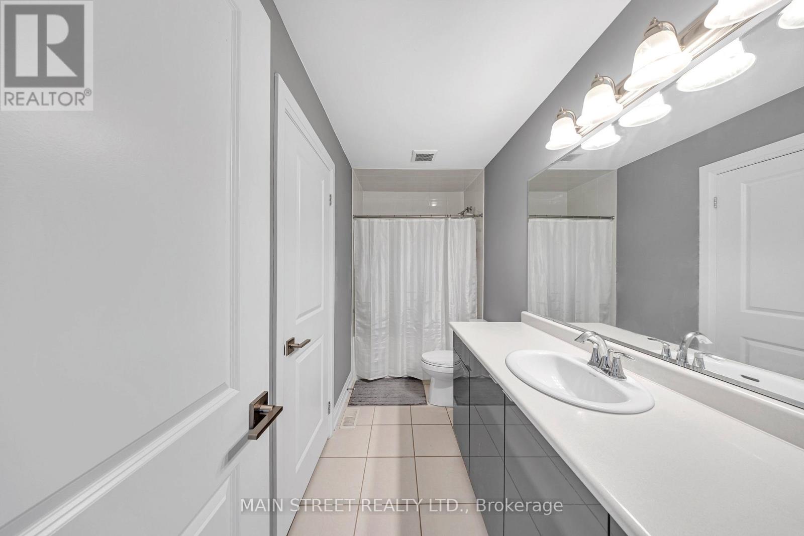 6 Vaudeville Drive, Toronto, Ontario  M8W 0B5 - Photo 36 - W12960192