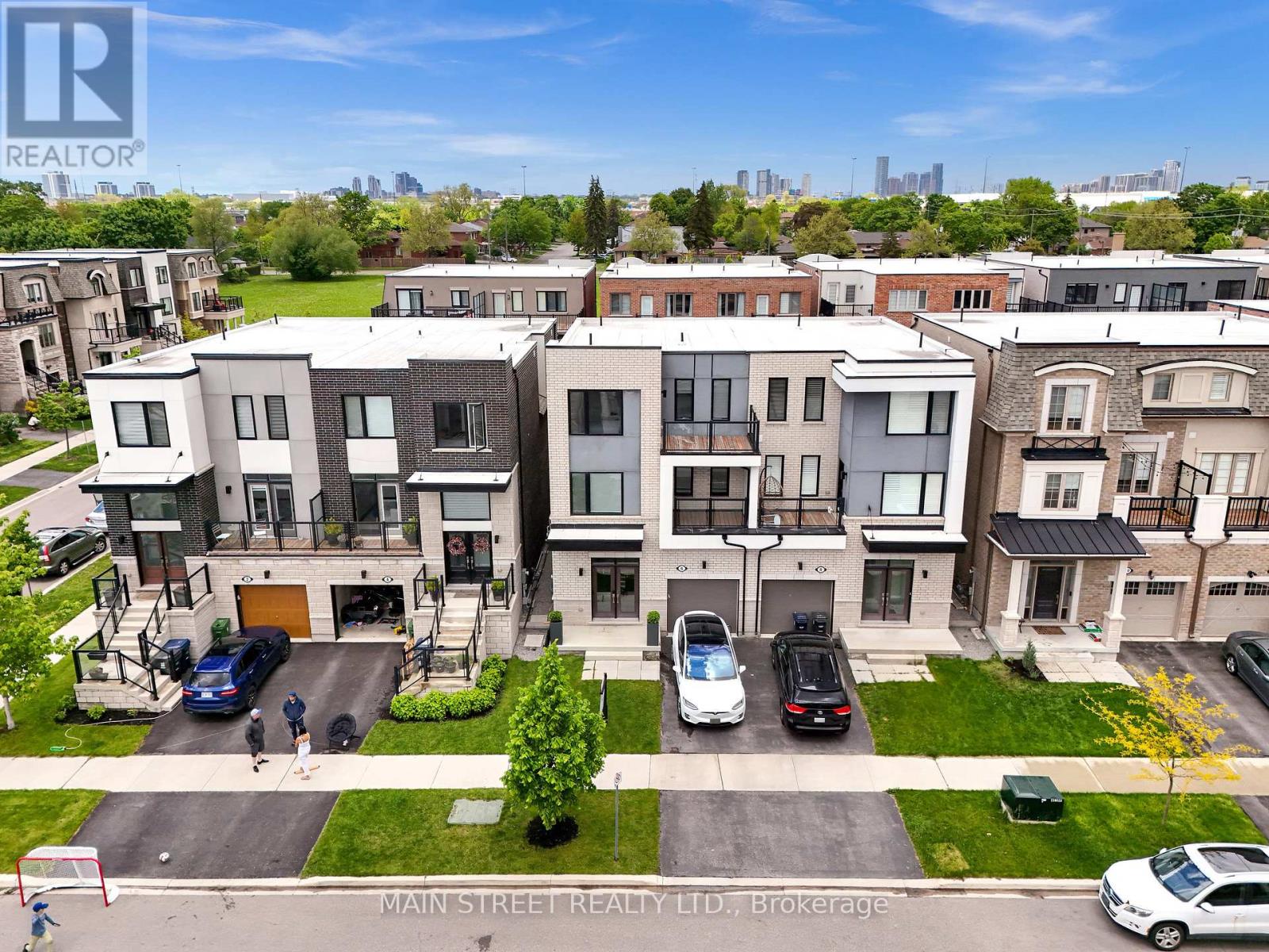 6 Vaudeville Drive, Toronto, Ontario  M8W 0B5 - Photo 41 - W12960192