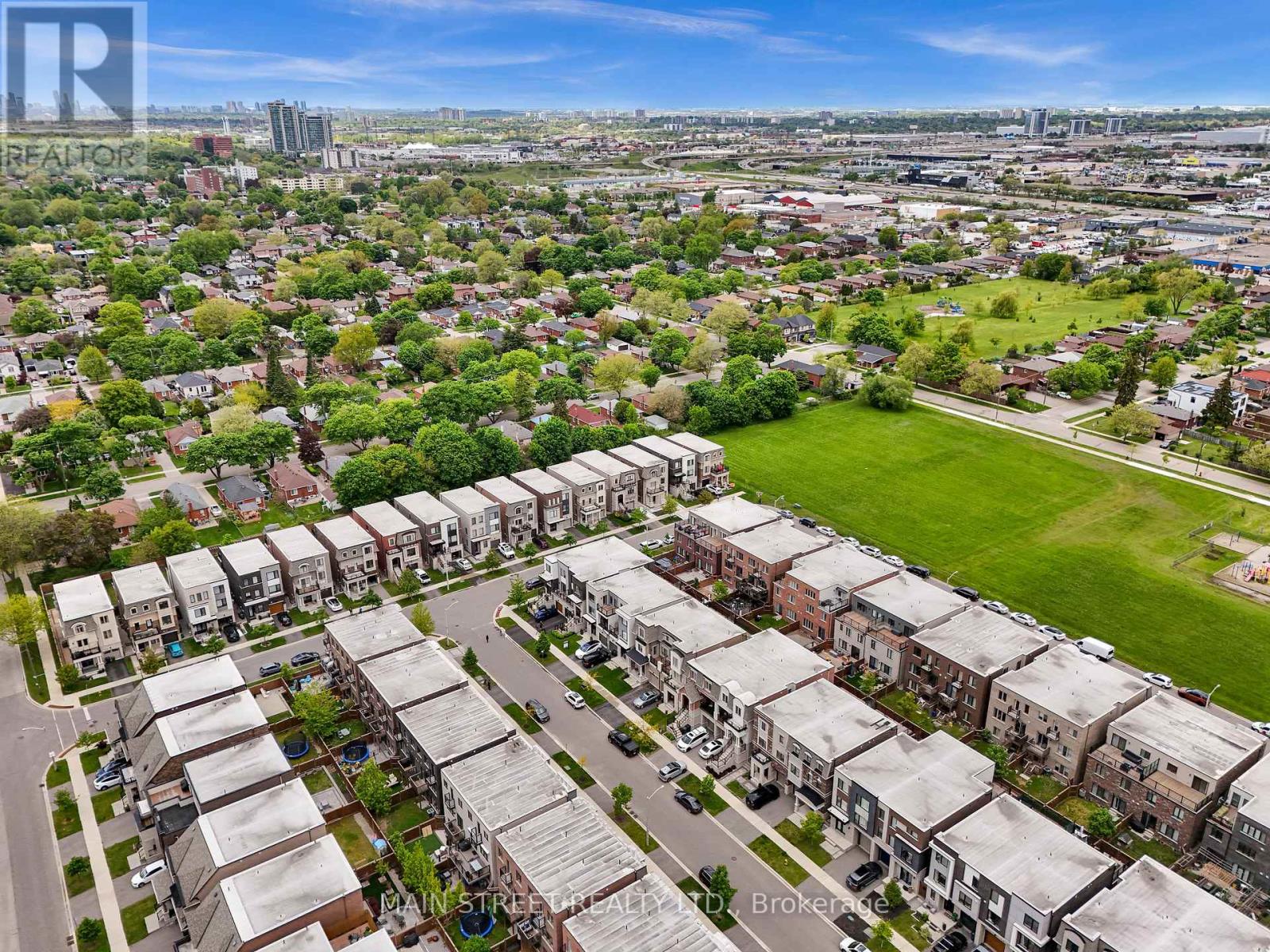 6 Vaudeville Drive, Toronto, Ontario  M8W 0B5 - Photo 50 - W12960192