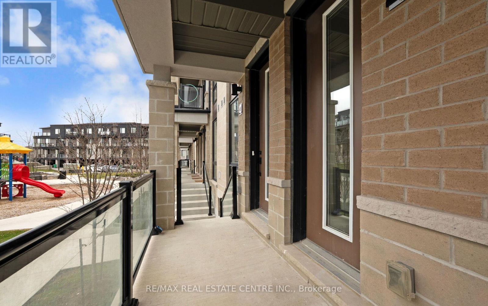 43 - 45 Knotsberry Circle, Brampton, Ontario  L6Y 6G1 - Photo 5 - W12960202