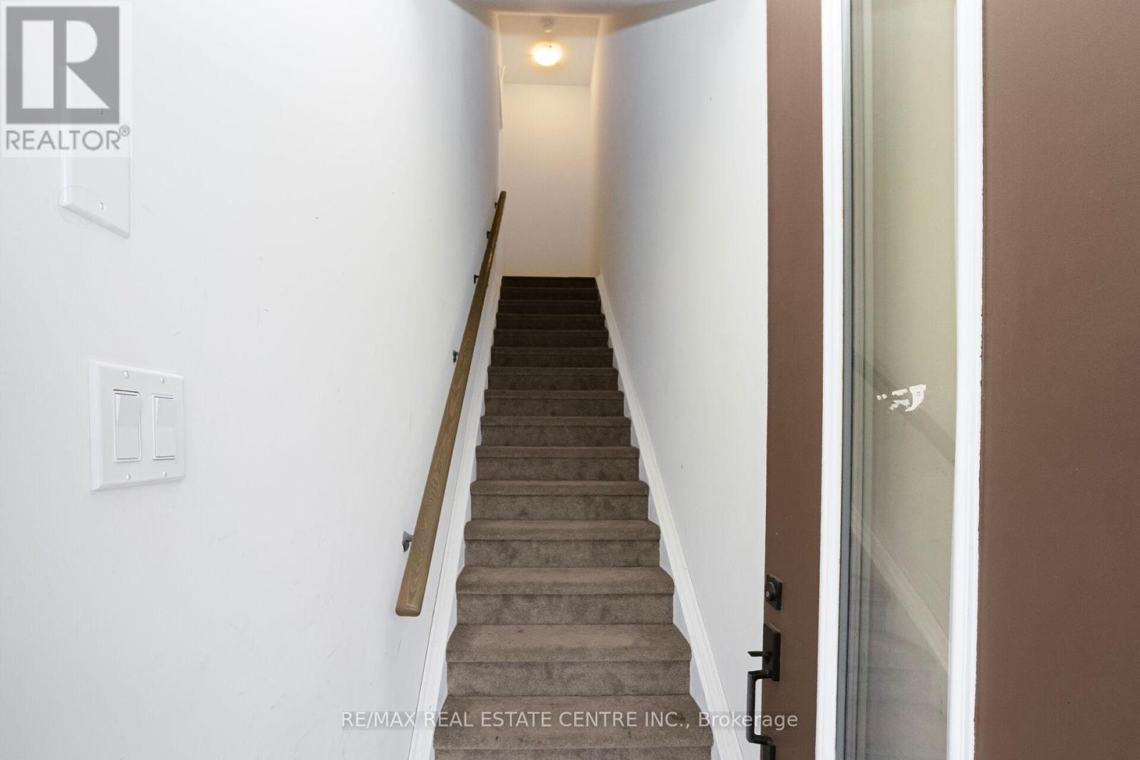 43 - 45 Knotsberry Circle, Brampton, Ontario  L6Y 6G1 - Photo 6 - W12960202