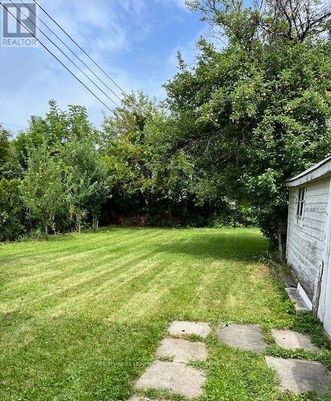 70 Westdale Drive, Toronto, Ontario  M3K 1A6 - Photo 2 - W12960218