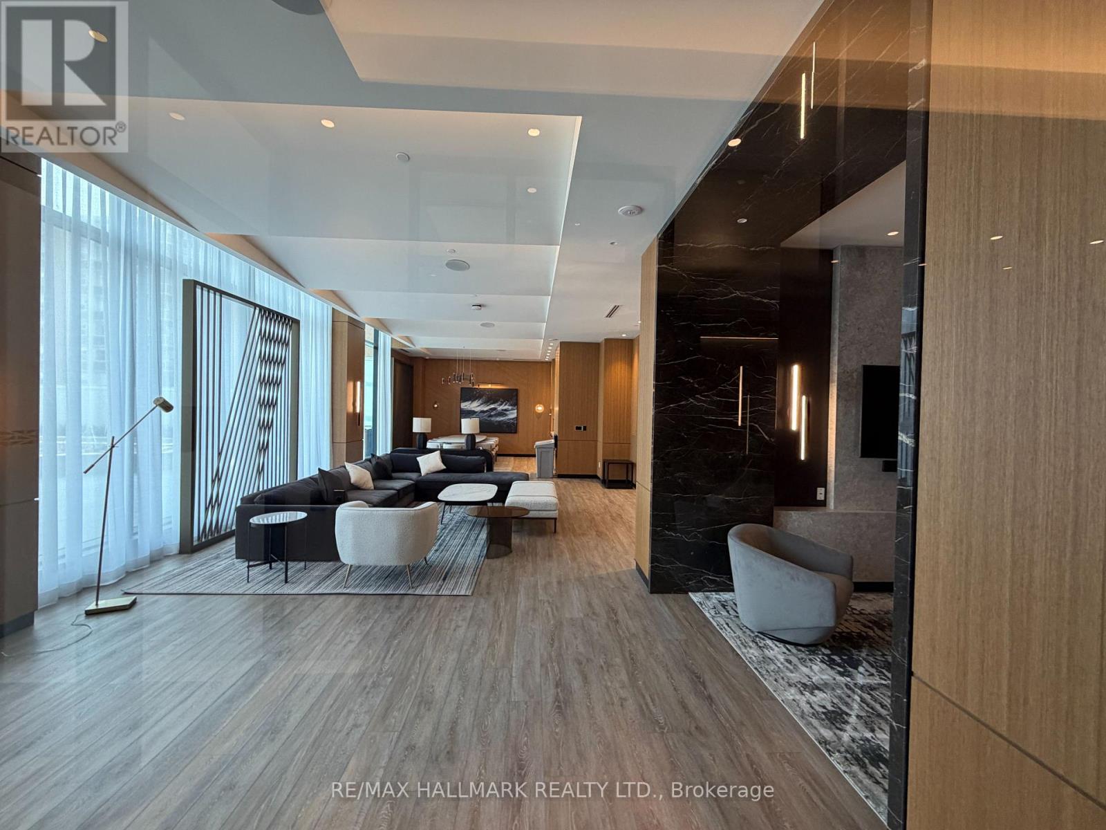 2015 - 60 Central Park Roadway, Toronto, Ontario  M9A 3K1 - Photo 12 - W12960226