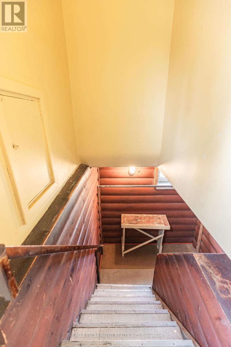 1 Snaresbrook Drive, Toronto, Ontario  M9W 2N5 - Photo 28 - W12960240