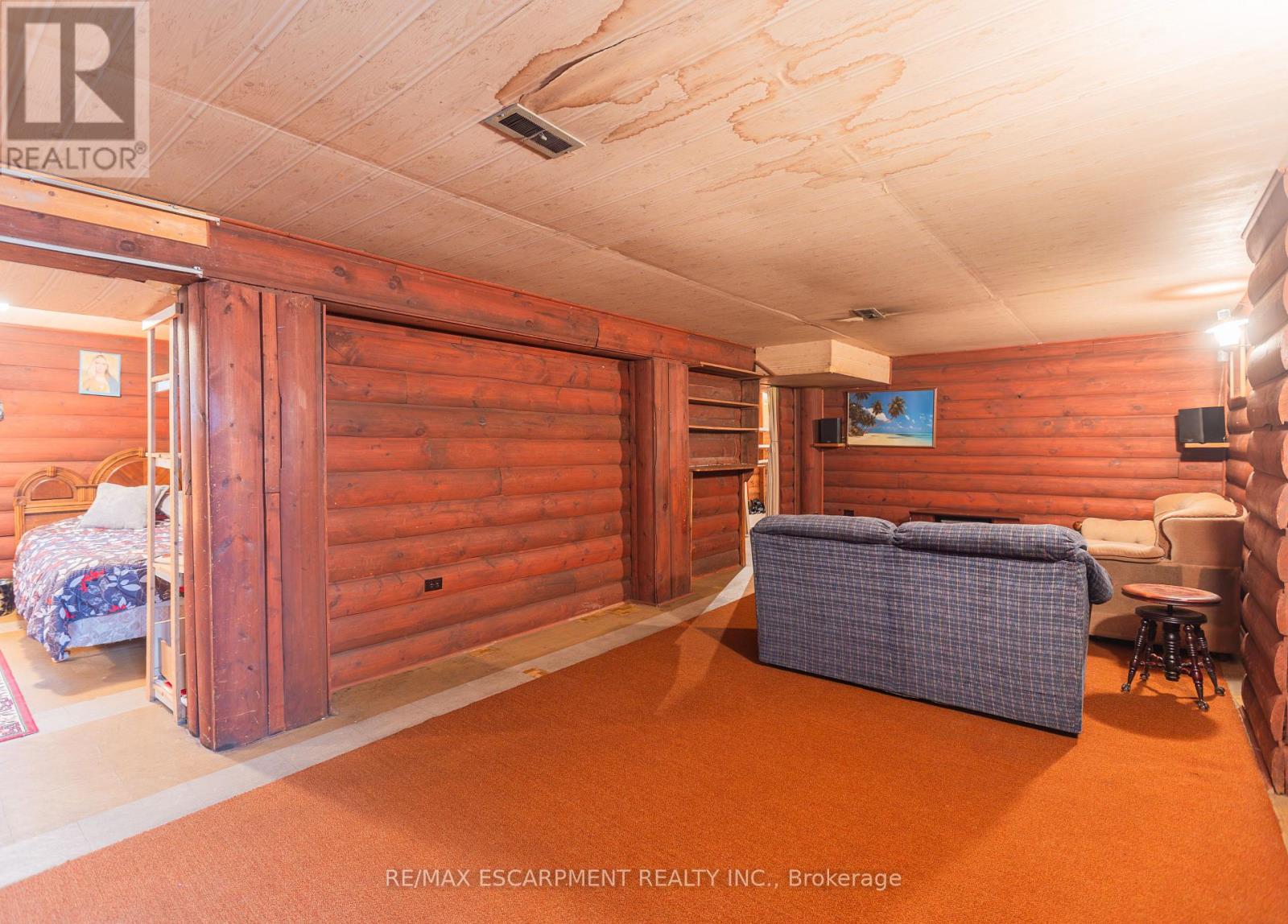 1 Snaresbrook Drive, Toronto, Ontario  M9W 2N5 - Photo 38 - W12960240