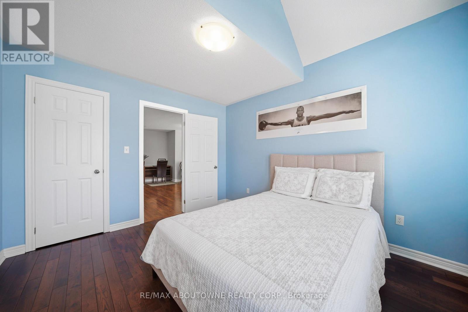 884 Stoutt Crescent, Milton, Ontario  L9T 7R1 - Photo 22 - W12960242