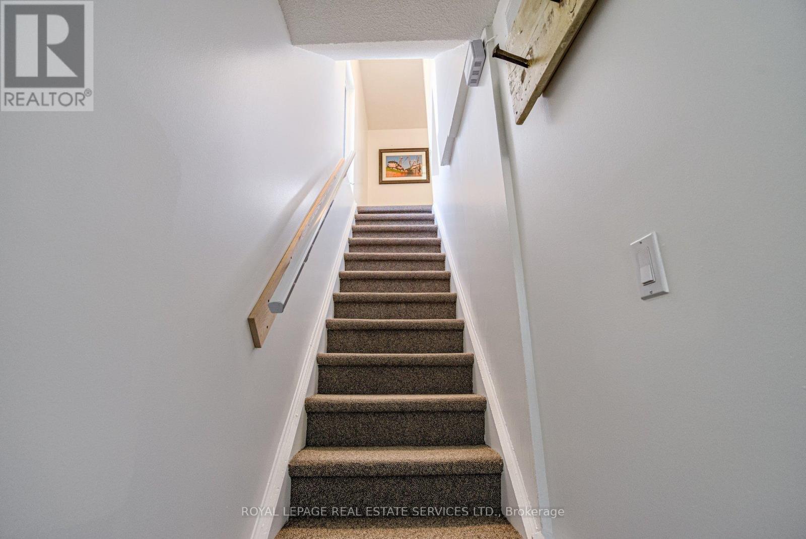 Upper Apt. - 170 Fairview Avenue, Toronto, Ontario  M6P 3A5 - Photo 2 - W12960260