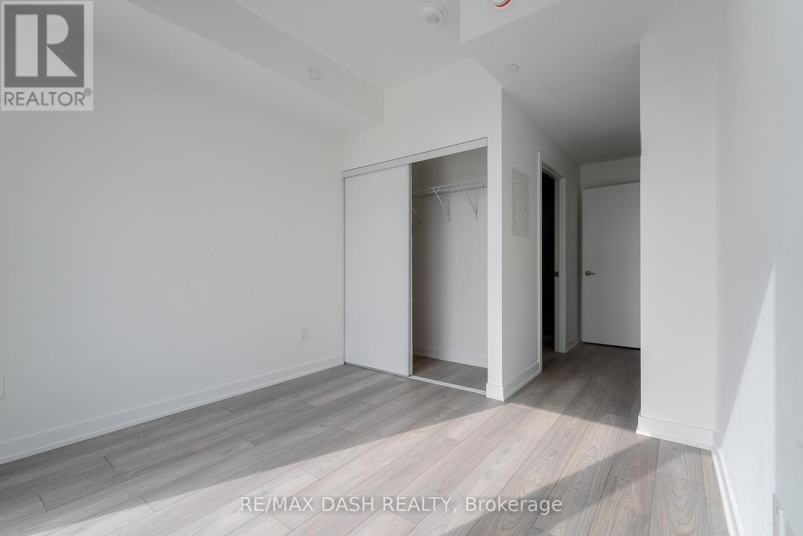 1304 - 1007 The Queensway Avenue, Toronto, Ontario  M8Z 0H4 - Photo 16 - W12960272