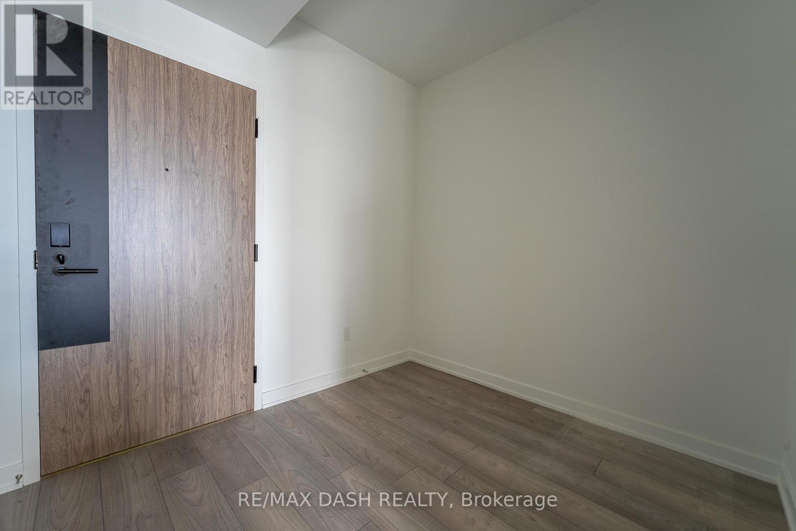 1304 - 1007 The Queensway Avenue, Toronto, Ontario  M8Z 0H4 - Photo 9 - W12960272