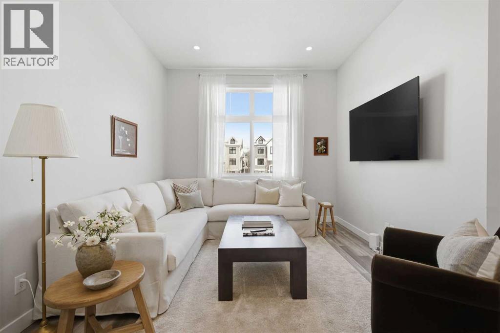 38 Les Jardins Park SE, Calgary, Alberta  T2C 5V3 - Photo 8 - A2298166