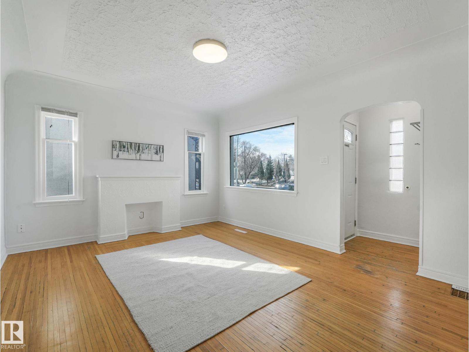 10645 62 Av Nw, Edmonton, Alberta  T6H 1M7 - Photo 3 - E4480768