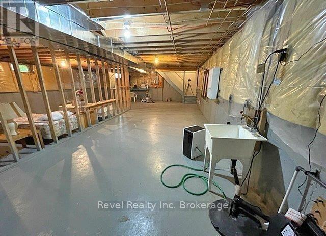 71842 Sunview Avenue, Bluewater, Ontario  N0M 2T0 - Photo 49 - X12960138