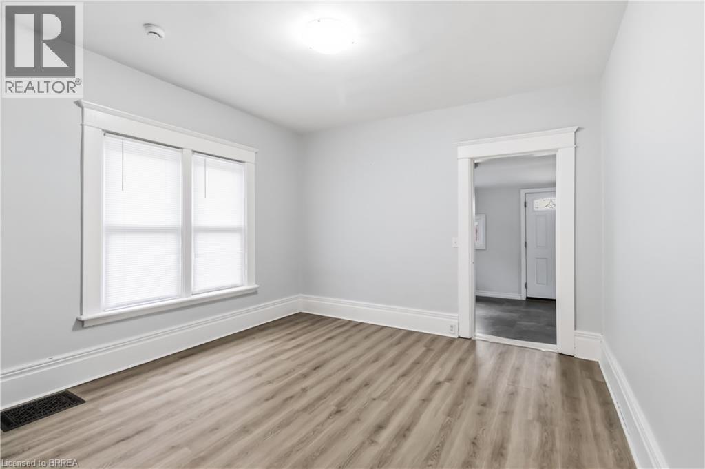 63 Lyons Avenue, Brantford, Ontario  N3R 4R2 - Photo 11 - 40813773