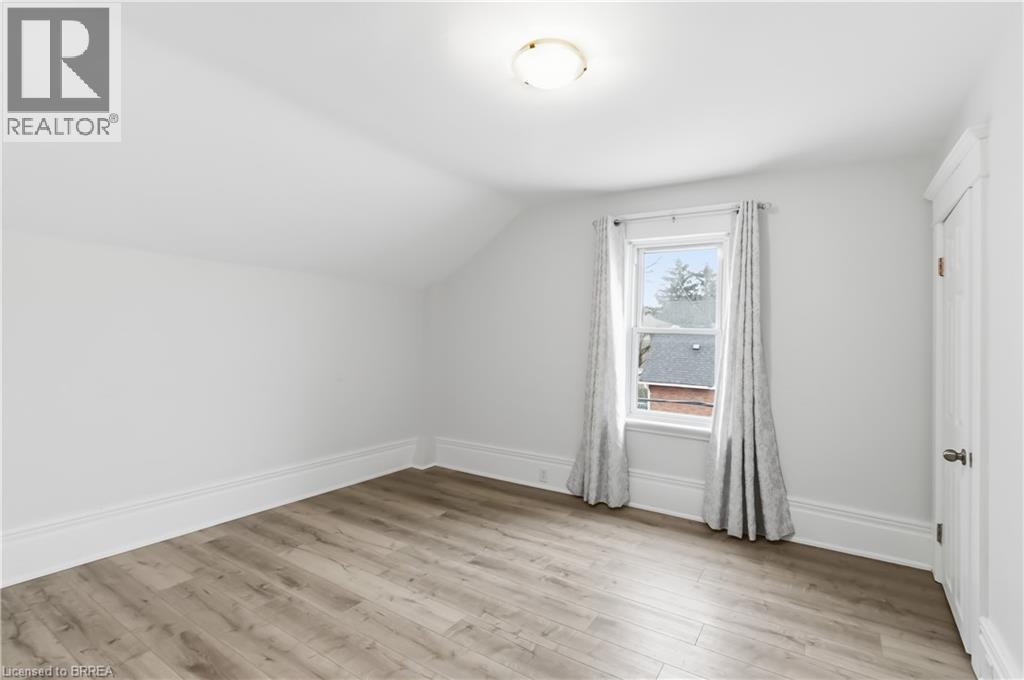 63 Lyons Avenue, Brantford, Ontario  N3R 4R2 - Photo 19 - 40813773