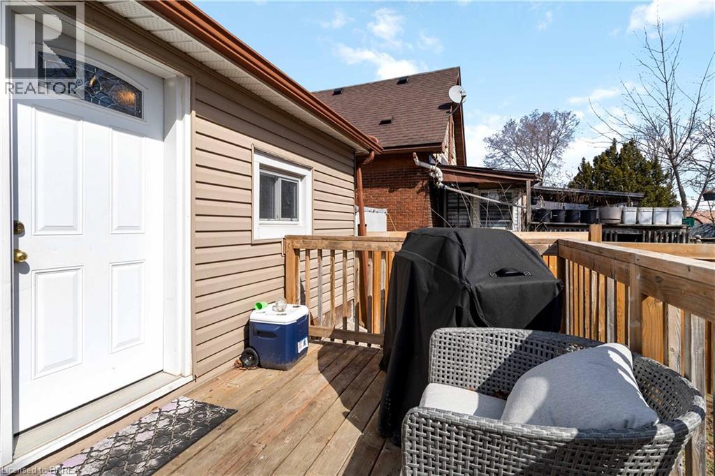 63 Lyons Avenue, Brantford, Ontario  N3R 4R2 - Photo 22 - 40813773