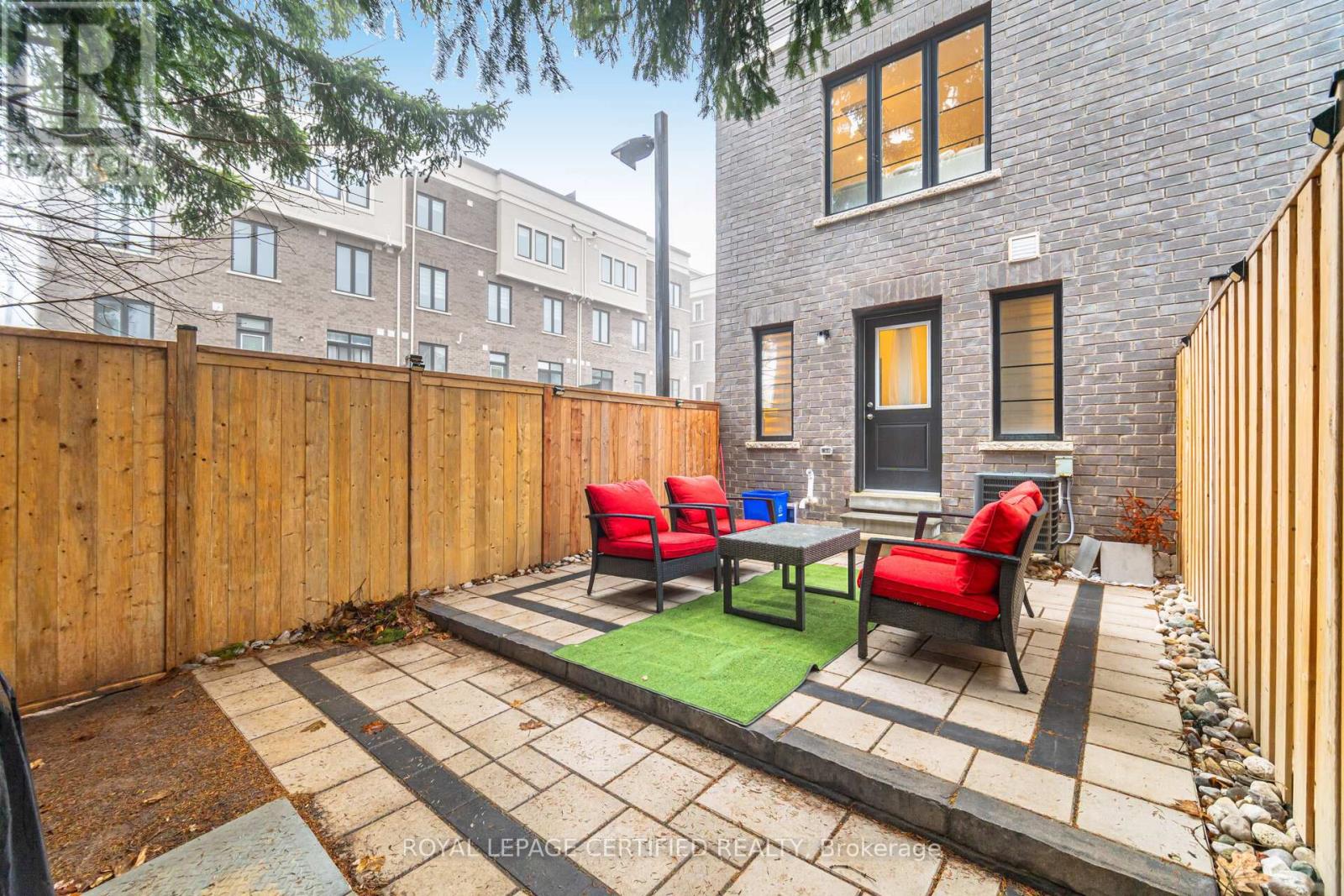 22 - 383 Dundas Street E, Hamilton (Waterdown), Ontario  L8B 1X6 - Photo 38 - X12960118