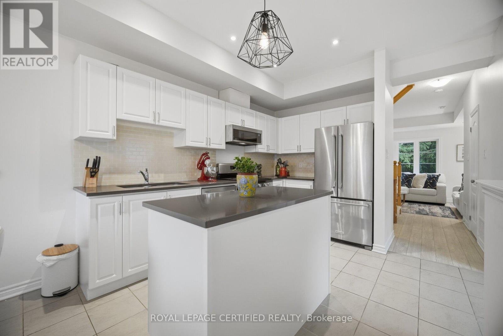 22 - 383 Dundas Street E, Hamilton (Waterdown), Ontario  L8B 1X6 - Photo 5 - X12960118