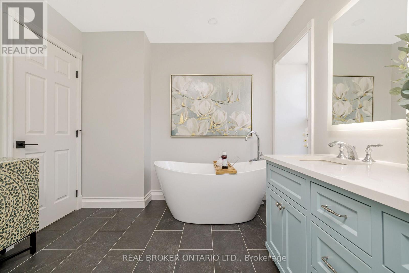 6827 Second Line, Centre Wellington, Ontario  N1M 2W4 - Photo 25 - X12960154