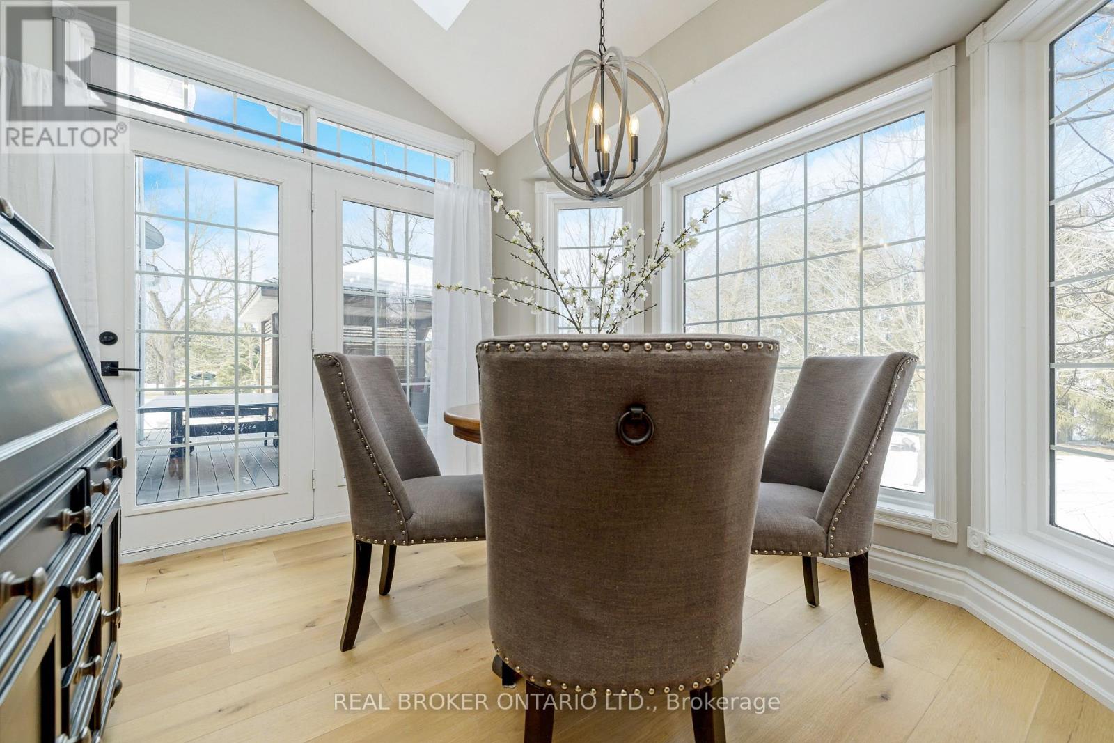 6827 Second Line, Centre Wellington, Ontario  N1M 2W4 - Photo 9 - X12960154