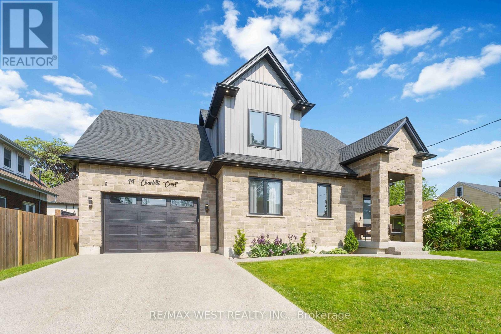 14 Charlotte Court, Welland, Ontario  L3C 1P5 - Photo 3 - X12960170