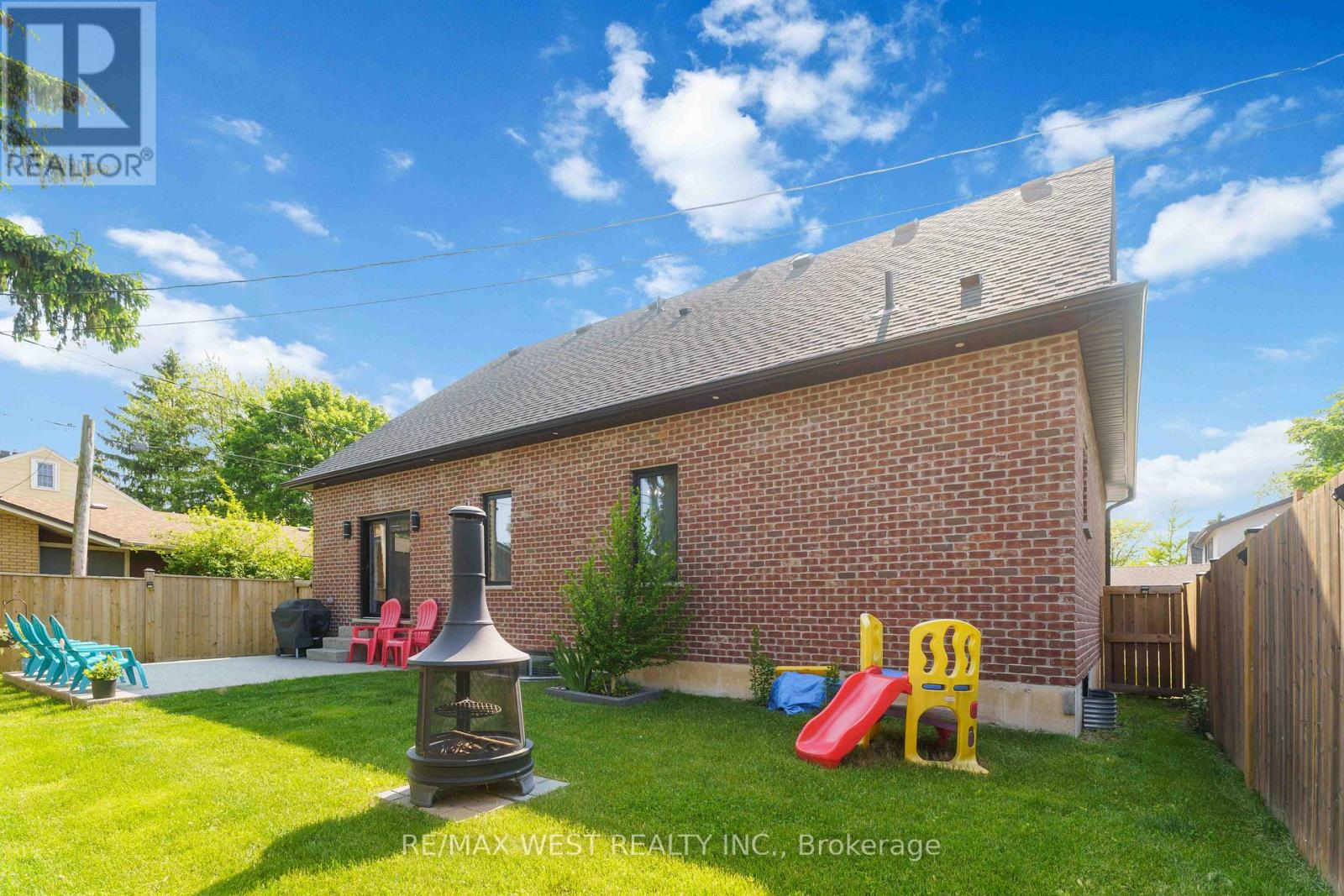 14 Charlotte Court, Welland, Ontario  L3C 1P5 - Photo 41 - X12960170