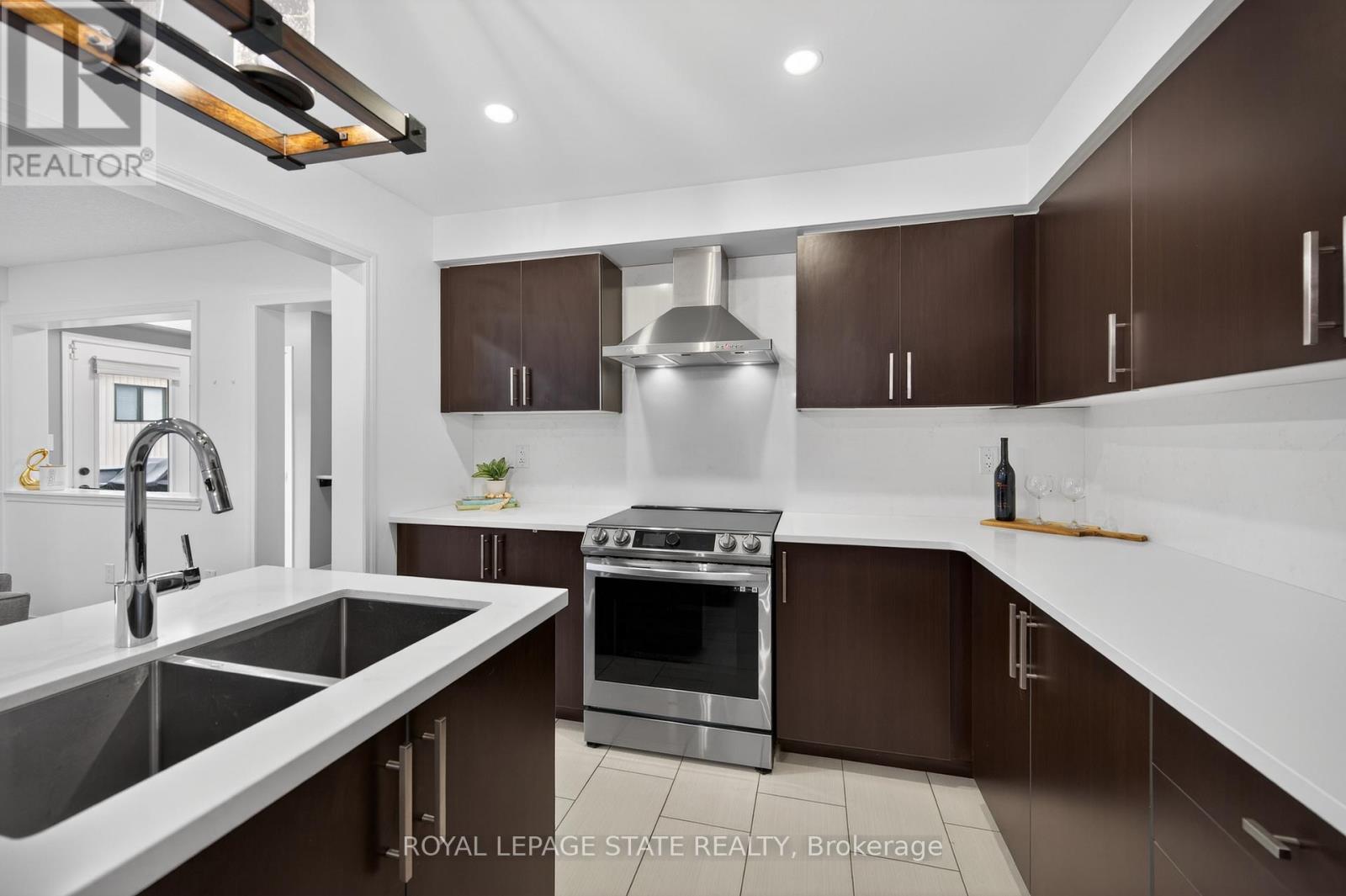 30 Patterson Drive, Haldimand, Ontario  N3W 0B8 - Photo 16 - X12960182